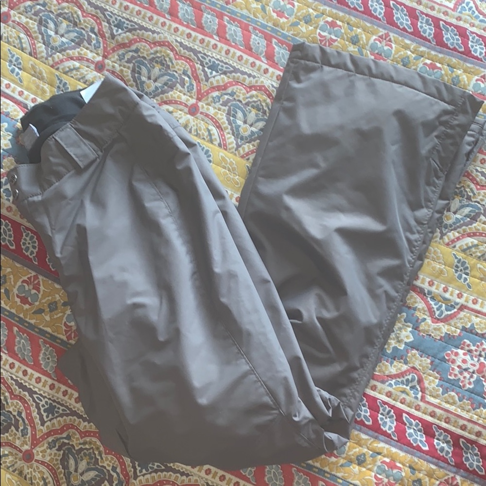 Gray Women’s Columbia Snowpants